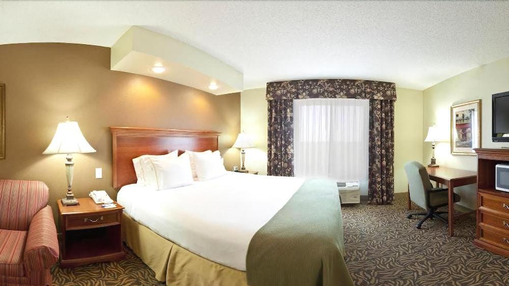 Holiday Inn Express Hotel & Suites Columbus By Ihg Екстер'єр фото