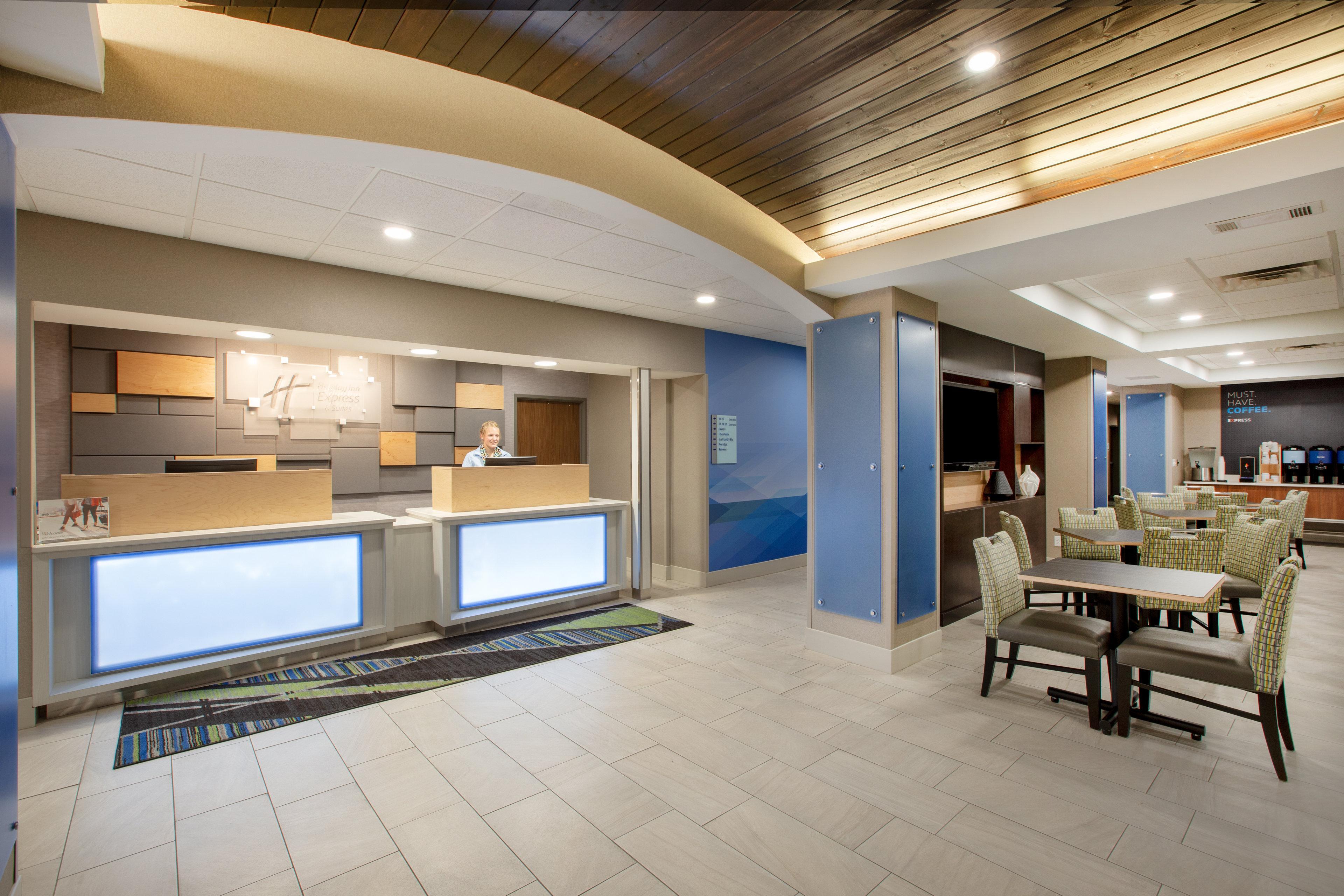 Holiday Inn Express Hotel & Suites Columbus By Ihg Екстер'єр фото