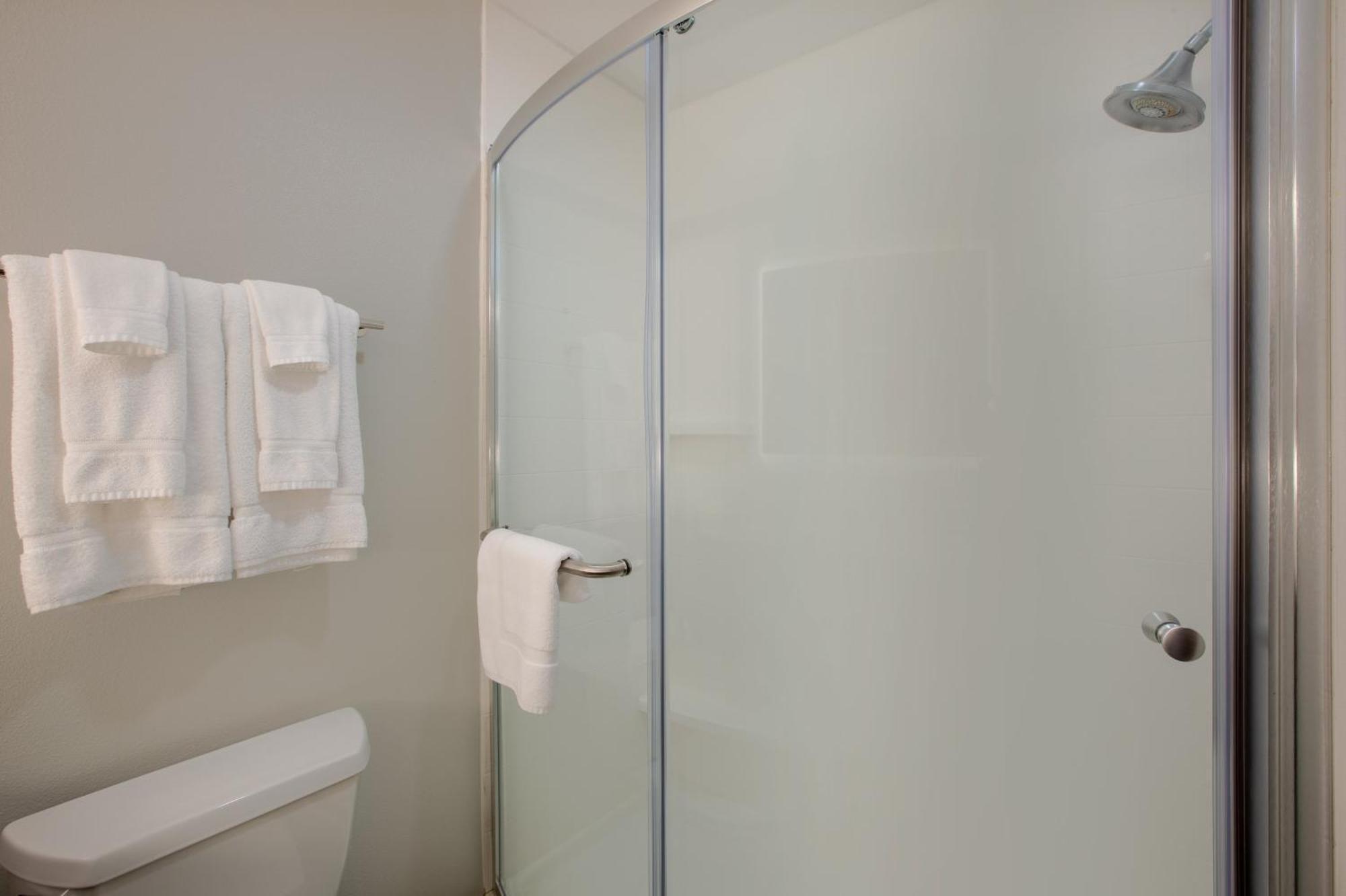 Holiday Inn Express Hotel & Suites Columbus By Ihg Екстер'єр фото