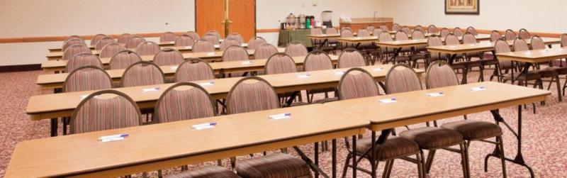 Holiday Inn Express Hotel & Suites Columbus By Ihg Екстер'єр фото