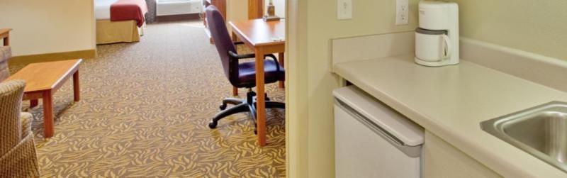 Holiday Inn Express Hotel & Suites Columbus By Ihg Екстер'єр фото